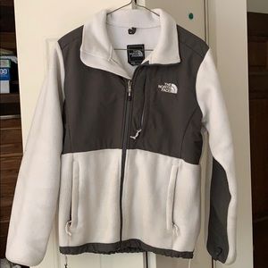 Woman’s North Face fleece